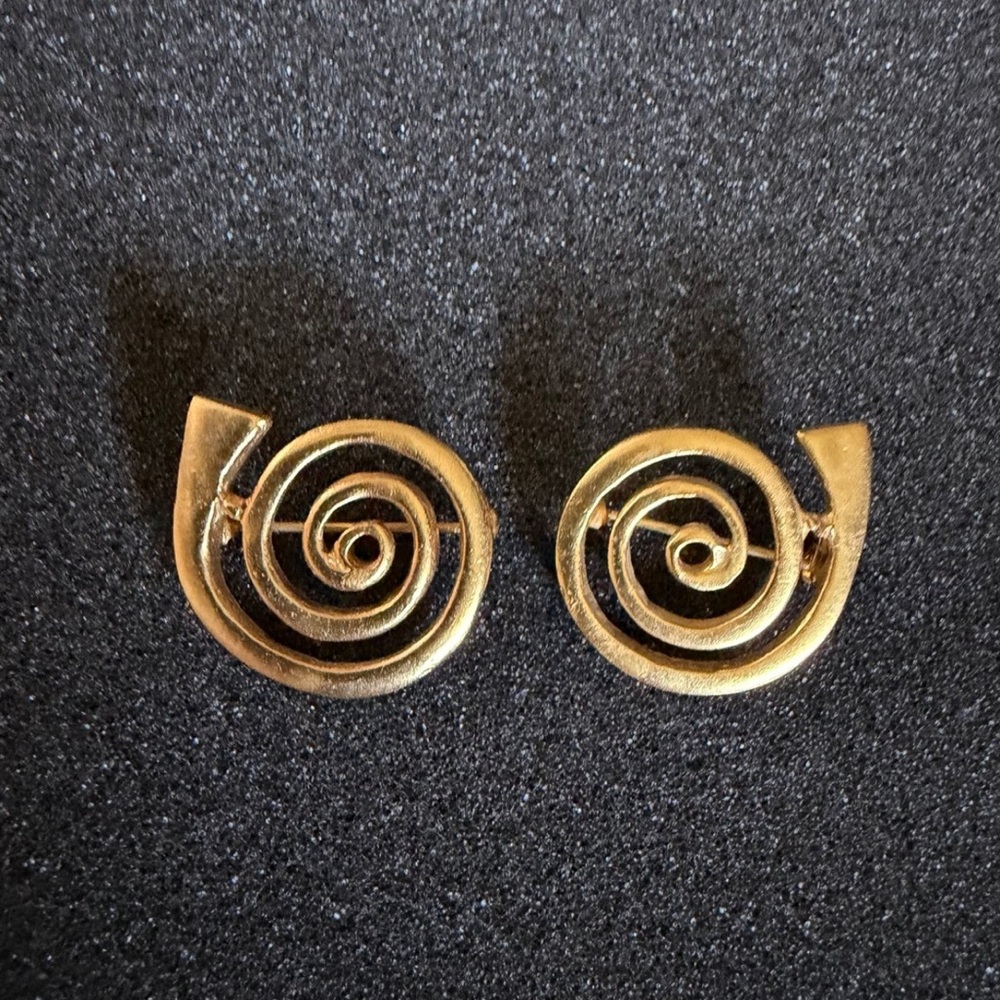 Vintage Alva Museum Replica Spiral Swirl Brooch Pin Set of 2